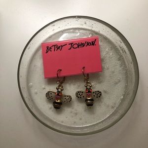 NWT Betsey Johnson Bumble Bee Earrings